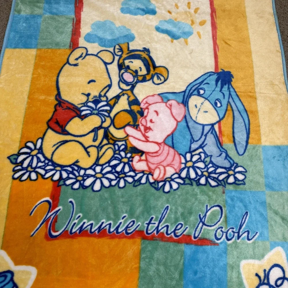 Disney Winnie the‎ Pooh Baby Blanket Soft Plush Providencia Eeyore Piglet Tigger